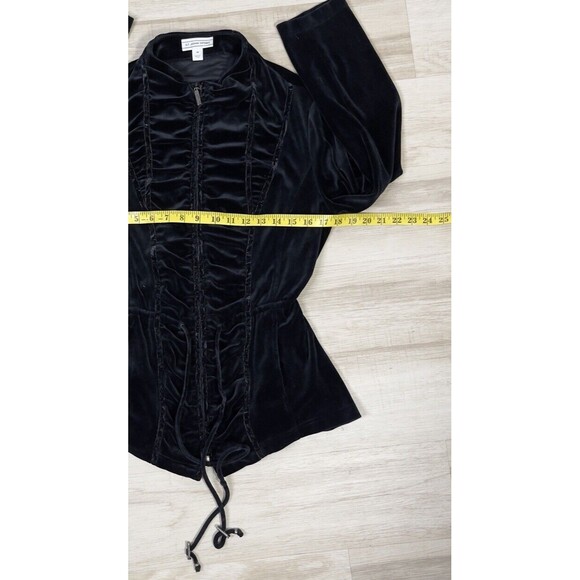 St John Velvet Jacket. Size: M - Picture 4 of 8
